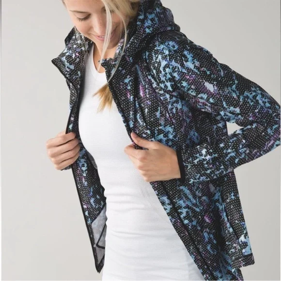 Lululemon Back Pack It Jacket - Picture 11 of 12